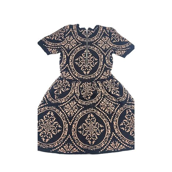 Romeo & Juliet Couture sweater geometric dress women's small - Picture 6 of 7